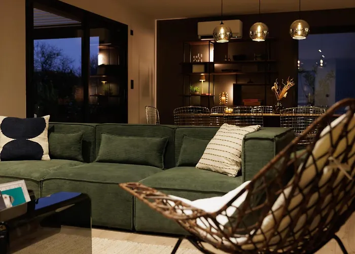 Fregate Elegant And Friendly Indoor Heated Pool Golf And וילה